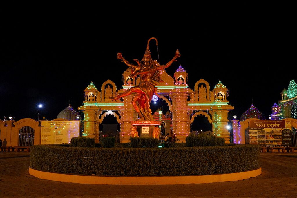 Nilkanthdham of Poicha