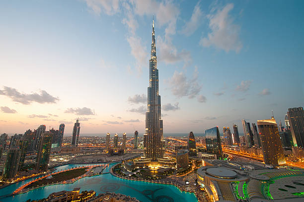 Discover Burj Khalifa: Dubai’s Iconic Skyscraper & Visitor Tips